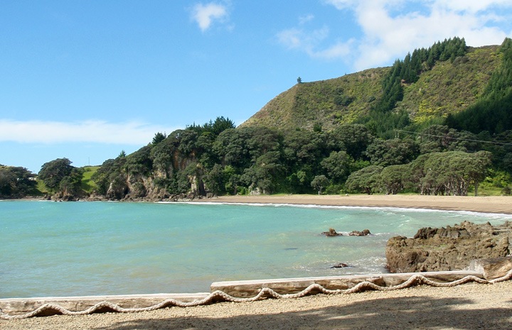 Maraehako Bay