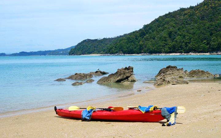Abel Tasman National Park by sea kayak