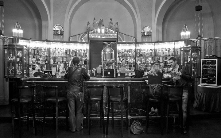 Muncipal House's American Bar