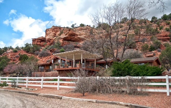 Visitors Centre at Best Friends animal sanctuary, Kanab, USA