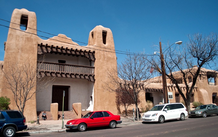 Adobe building, Santa Fe, New Mexico, USA