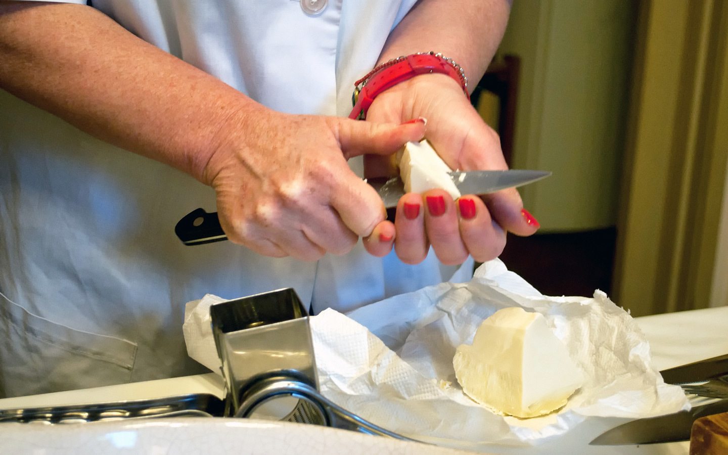 Caciocavallo cheese, Sicilian cookery class in Catania