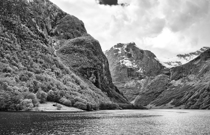 Fjord cruise from Flam to Gudvangen
