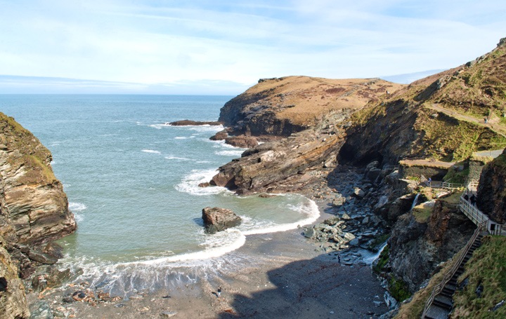 Spectacular coastal location
