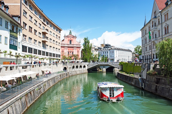 The river flowing through Ljubljana