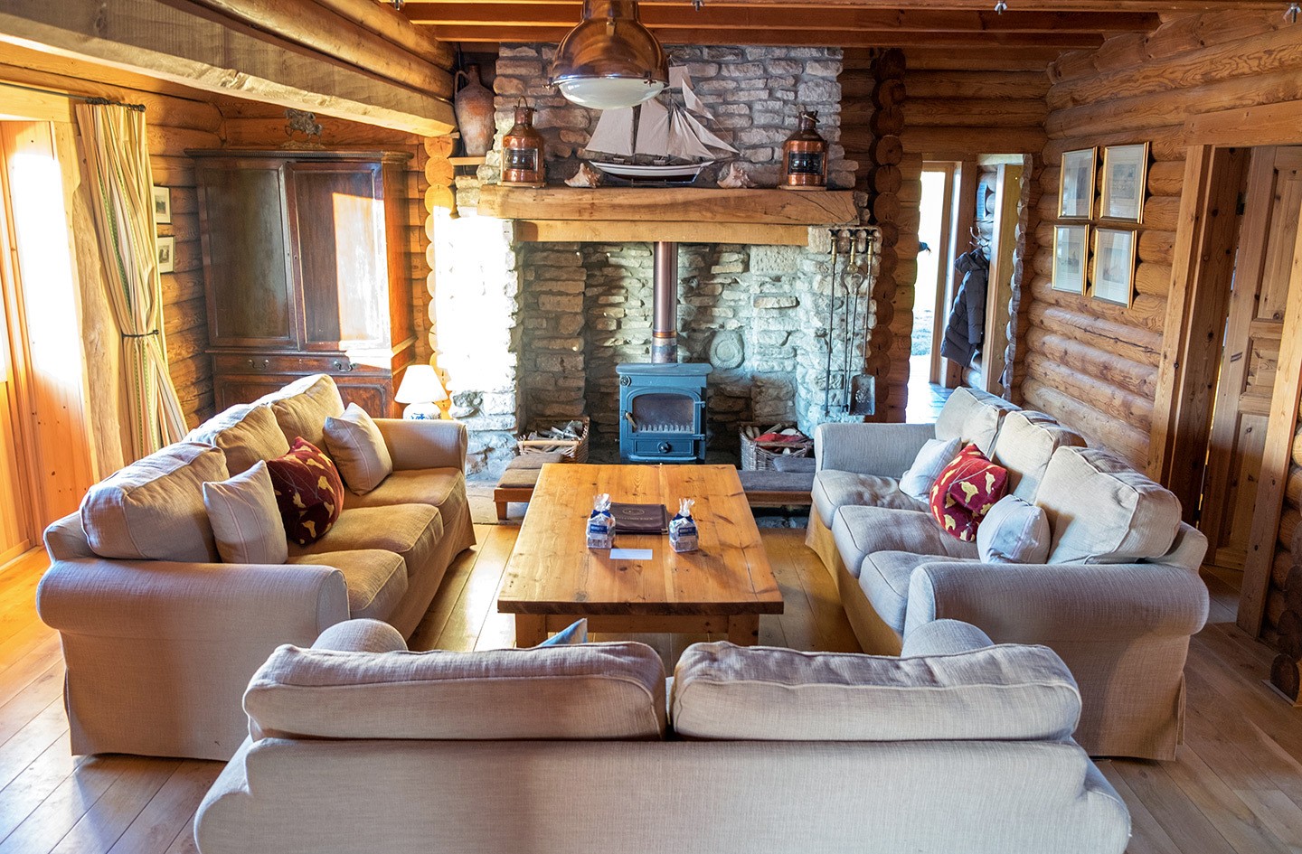 Mayo Landing at Lake House Holidays