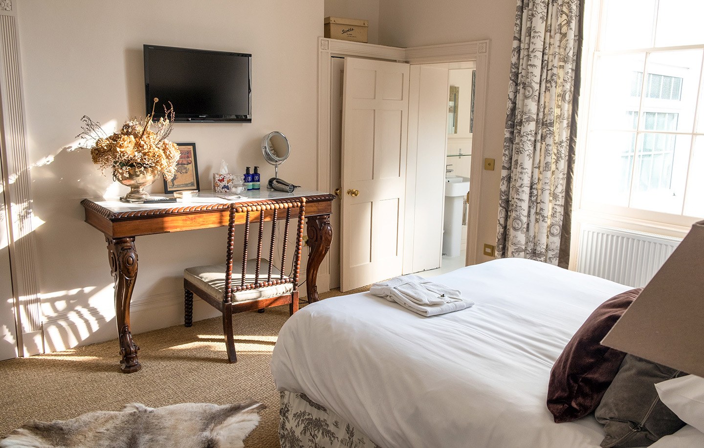 Bedroom at Montpellier Town House in Cheltenham