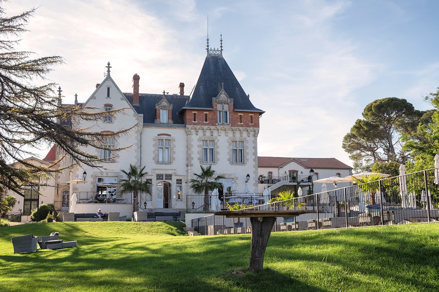 Château St Pierre de Serjac