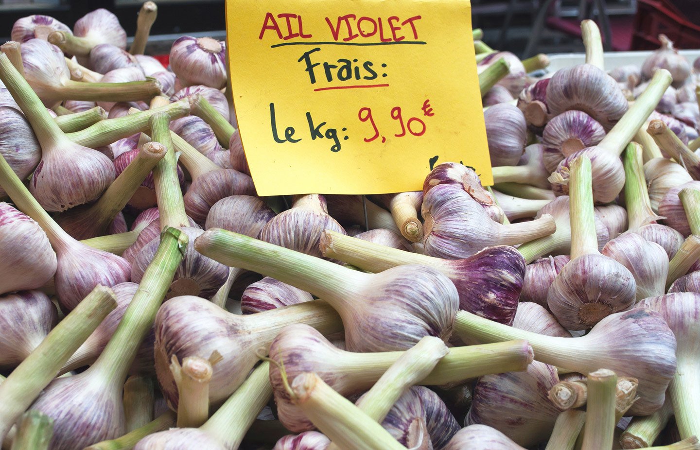 Garlic stall in France