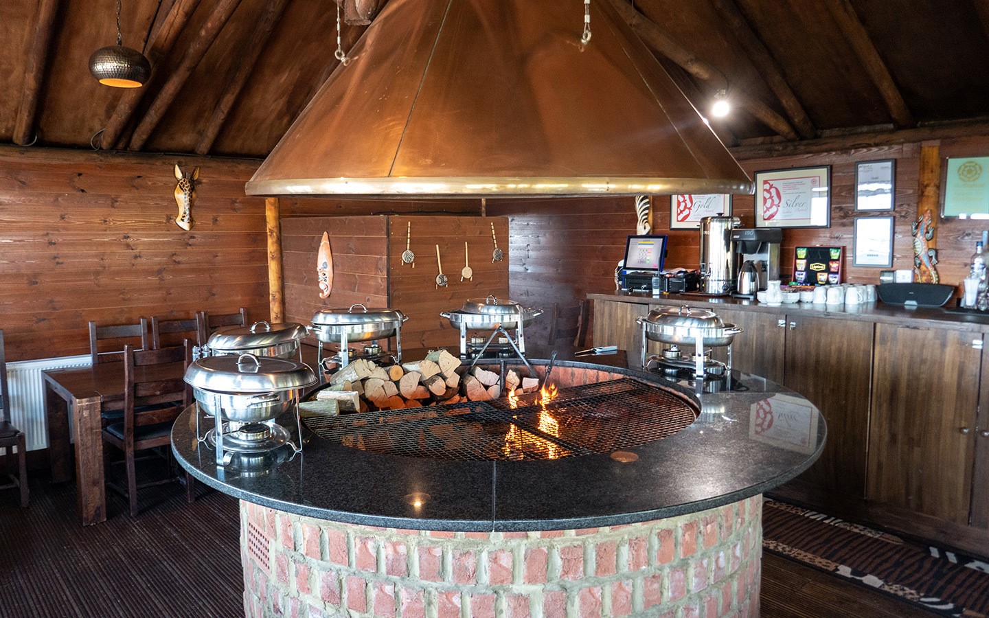 Glamping at Giraffe Lodge, Port Lympne, Kent