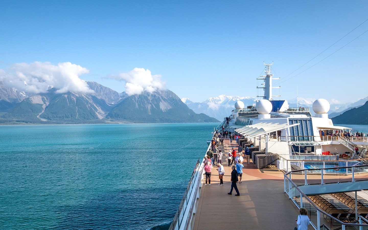 Alaska cruise ship