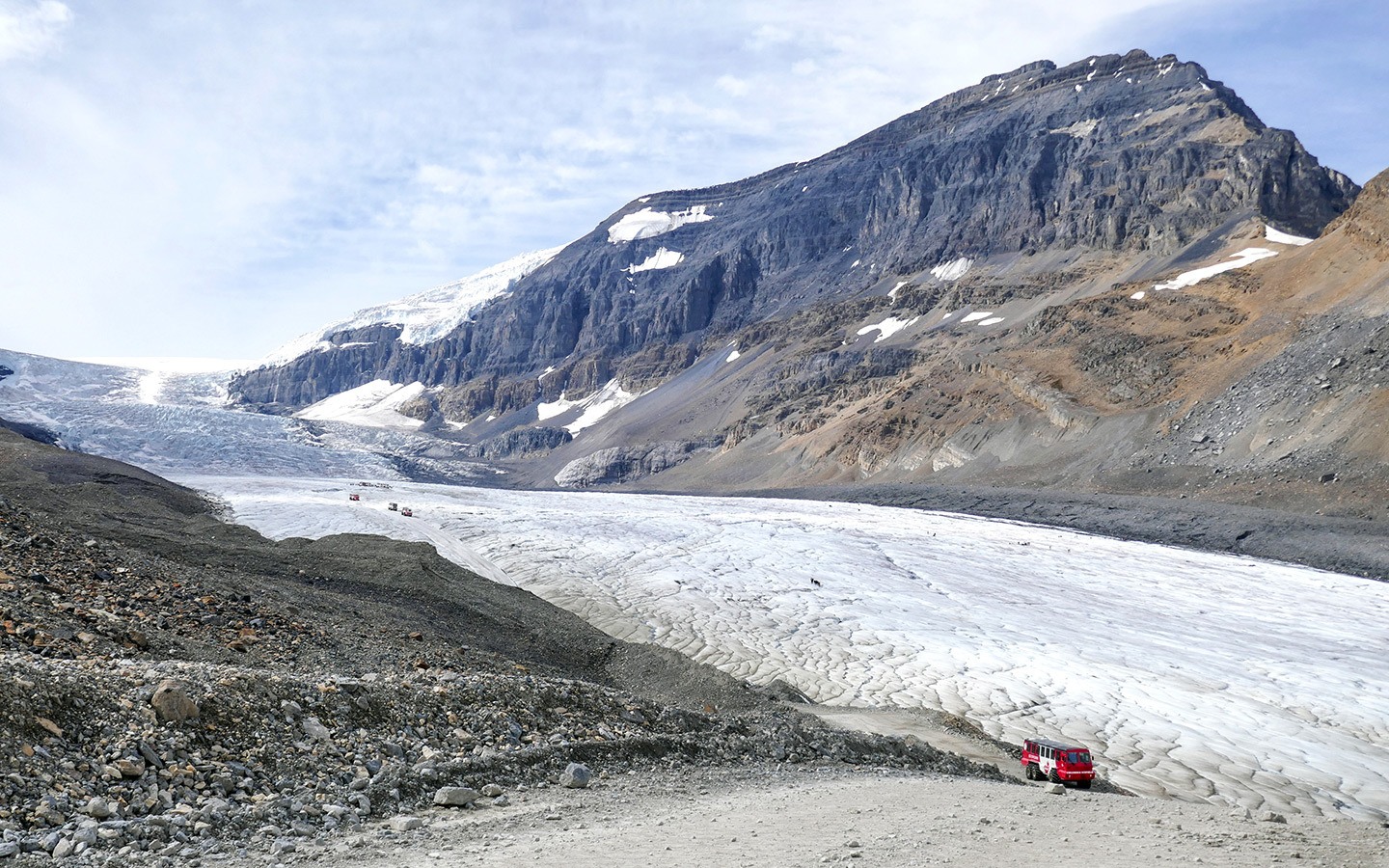 Columbia Icefields tour: A glacier walk in the Canadian Rockies – On ...