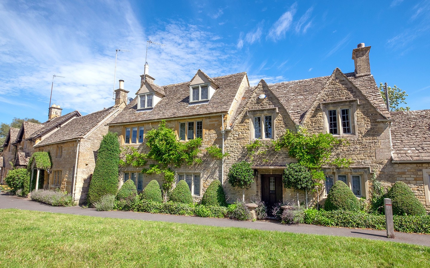 A weekend in The Cotswolds A 48hour itinerary On the Luce travel blog