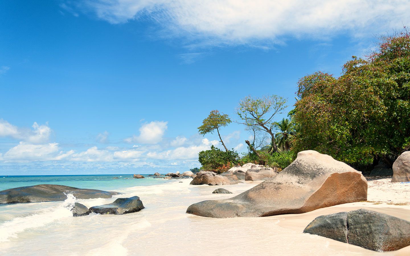 How to visit the Seychelles on a budget – On the Luce travel blog